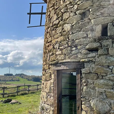 בית נופש Moulin A Vent Restaure Avec Vue Sur La Campagne - Fr-1-582-221 Ally (Haute-Loire)