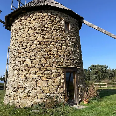 Moulin A Vent Restaure Avec Vue Sur La Campagne - Fr-1-582-221 *